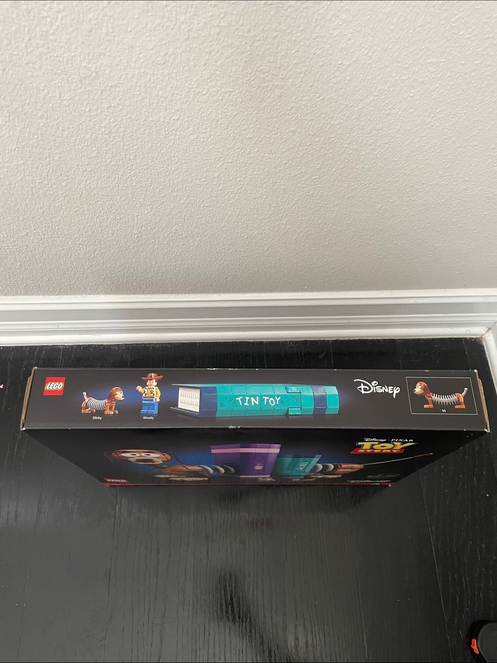 LEGO Disney™ Toy Story Slinky Dog
Bookends - Picture 5 of 16
